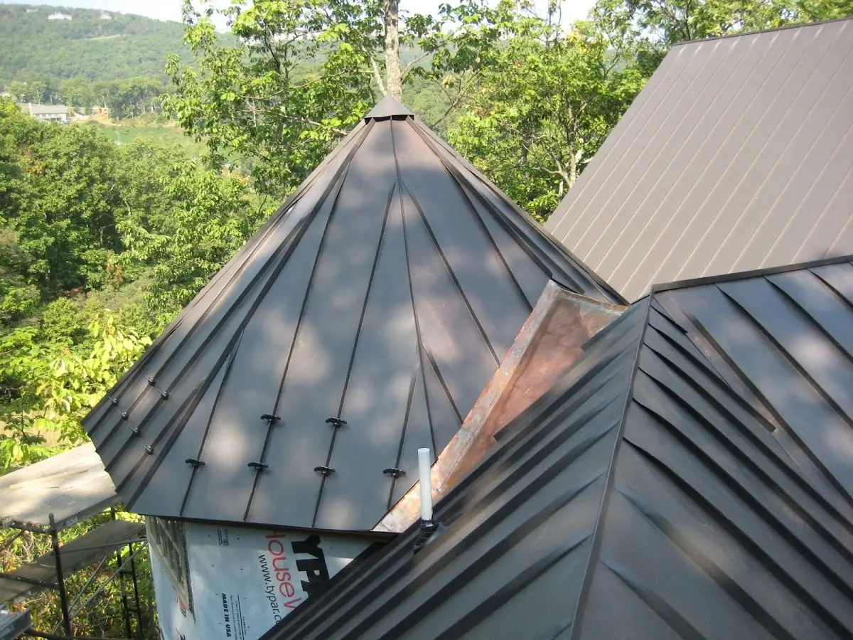 Professional Gutter Cleaning by Craftsman Roofing in Steele Creek